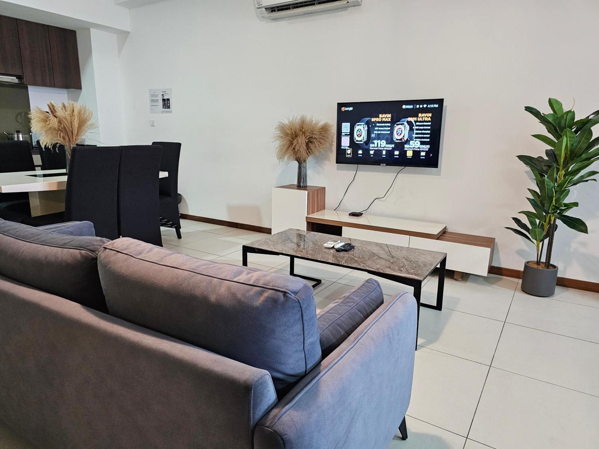 Deluxe Seaview Suite Twin Bed By The Only Bnb Tanjung Tokong Exterior foto